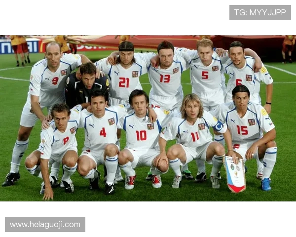 足球比赛中的攻防转换与阵型灵活性 足球比赛中的攻防转换与阵型灵活性